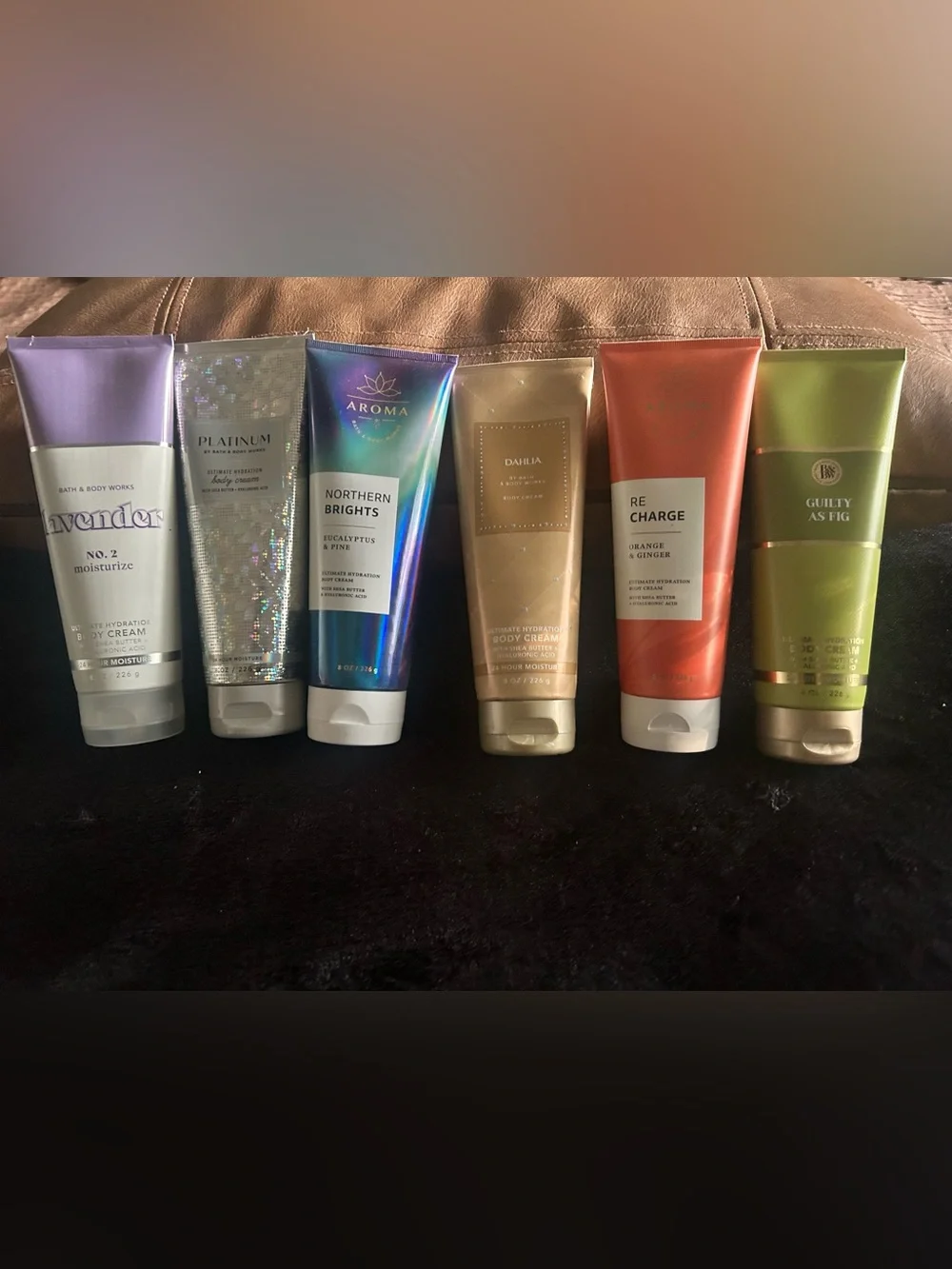 Bath & Body Works Dahlia Hydrating Body Cream - Beige Gold Tube